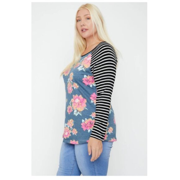 Plus Size Floral Top Featuring Raglan Style Striped Sleeves And A Round Neck 1XL - Picture 3 of 4